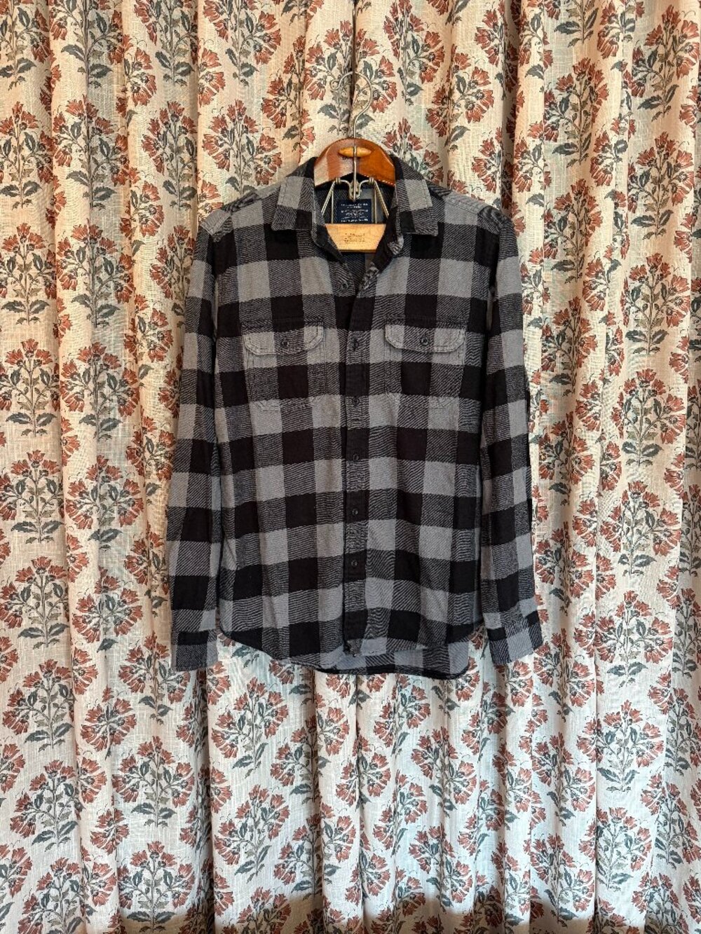 Men's American Eagle Outfitters Flannel Button Down Shirt Medium